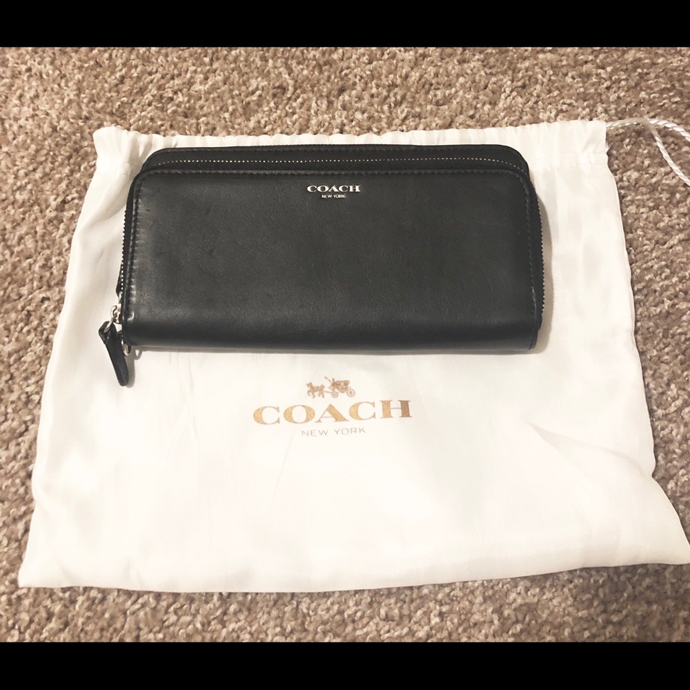 Coach wallet